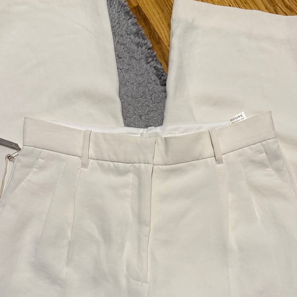 Aritzia effortless pants *SHORT* - Picture 3 of 5